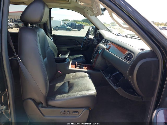 Продажа на аукционе авто 2009 Chevrolet Suburban 1500 Ltz, vin: 1GNFK36329R225897, номер лота: 46323705