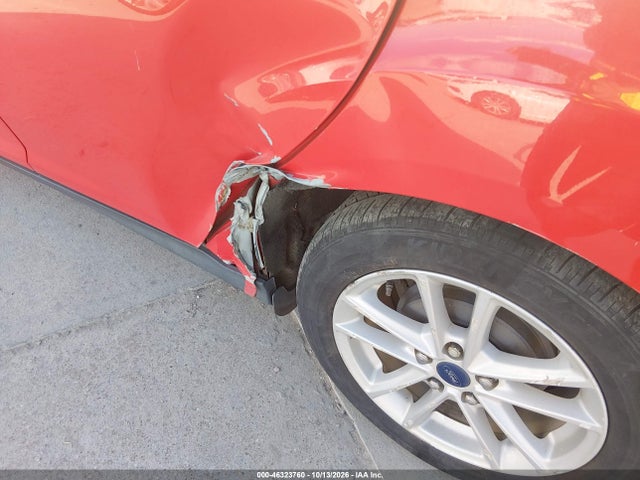 46323760 :رقم المزاد ، 1FADP3F21FL244521 vin ، 2015 Ford Focus Se مزاد بيع