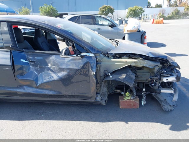 Продаж на аукціоні авто 2018 Tesla Model 3 Long Range/performance, vin: 5YJ3E1EB6JF128504, номер лоту: 46323825