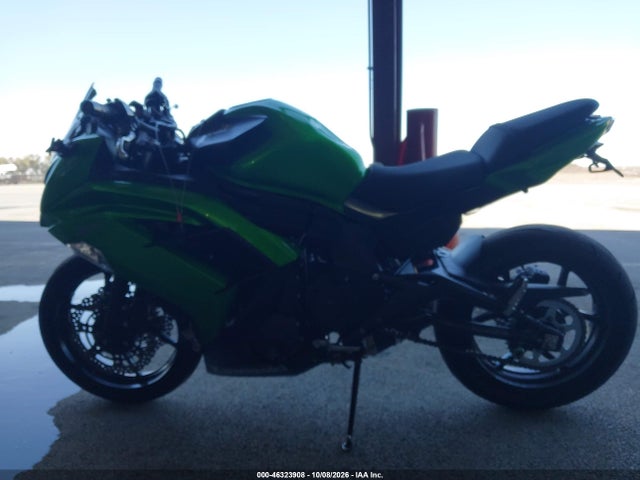 Kawasaki Ex650 E 2015 JKAEXEE12FDA18241 Image 13