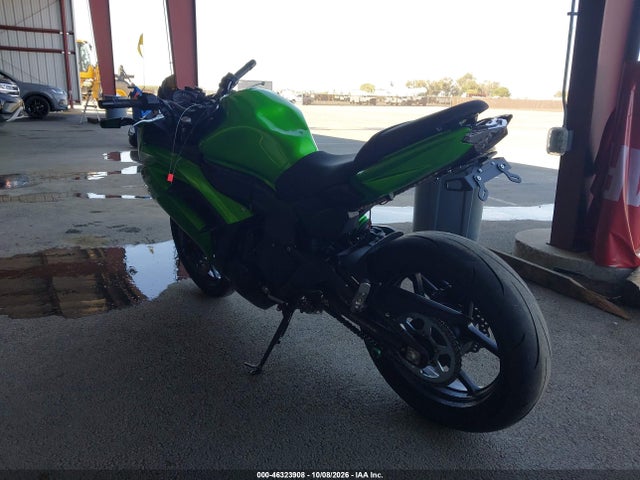Kawasaki Ex650 E 2015 JKAEXEE12FDA18241 Image 3
