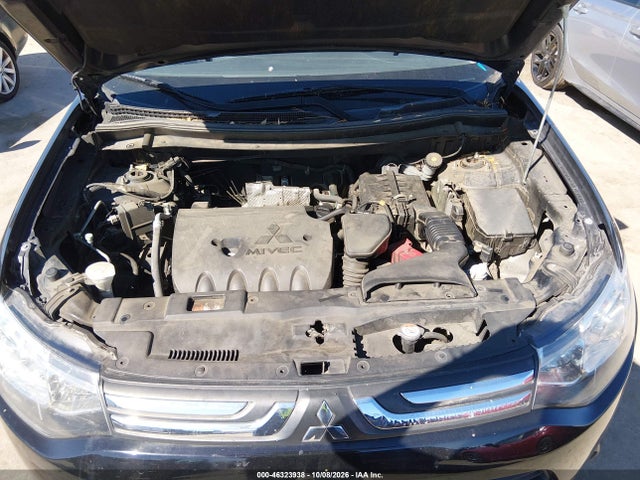 46323938 :رقم المزاد ، JA4AD3A32EZ015034 vin ، 2014 Mitsubishi Outlander Se مزاد بيع