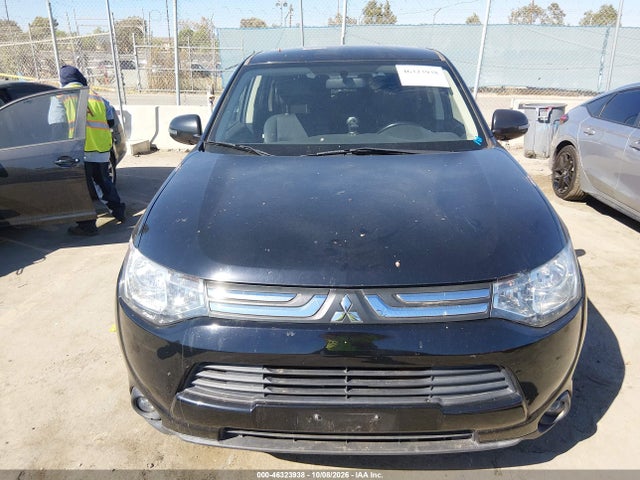 46323938 :رقم المزاد ، JA4AD3A32EZ015034 vin ، 2014 Mitsubishi Outlander Se مزاد بيع