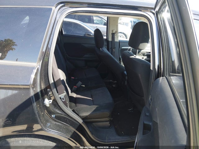 46323938 :رقم المزاد ، JA4AD3A32EZ015034 vin ، 2014 Mitsubishi Outlander Se مزاد بيع