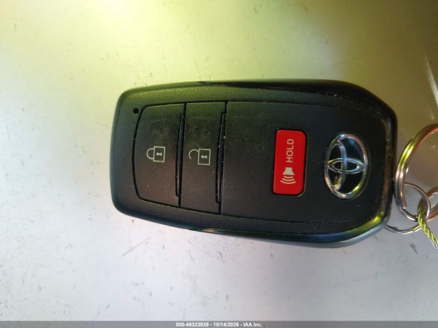 Toyota Corolla Cross Le 2023 7MUCAAAG1PV038734 Image 11