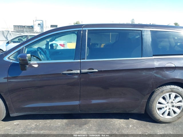 2018 Chrysler Pacifica L მანქანა იყიდება აუქციონზე, vin: 2C4RC1AG8JR122192, აუქციონის ნომერი: 46323973