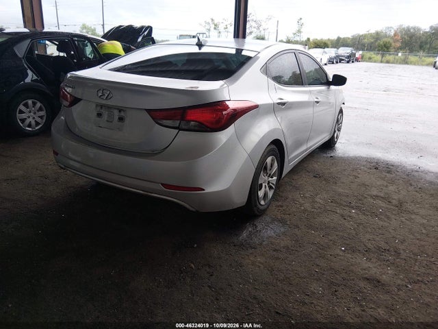 Продажа на аукционе авто 2015 Hyundai Elantra Se, vin: KMHDH4AE3FU303203, номер лота: 46324019
