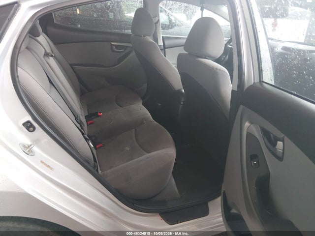 Продажа на аукционе авто 2015 Hyundai Elantra Se, vin: KMHDH4AE3FU303203, номер лота: 46324019