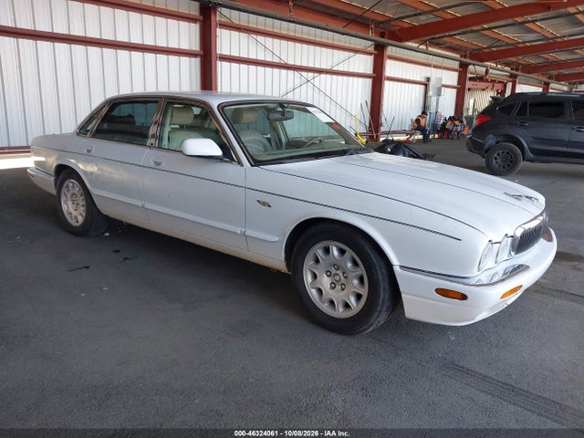 Продаж на аукціоні авто 1998 Jaguar Xj8, vin: SAJHX1247WC820072, номер лоту: 46324061