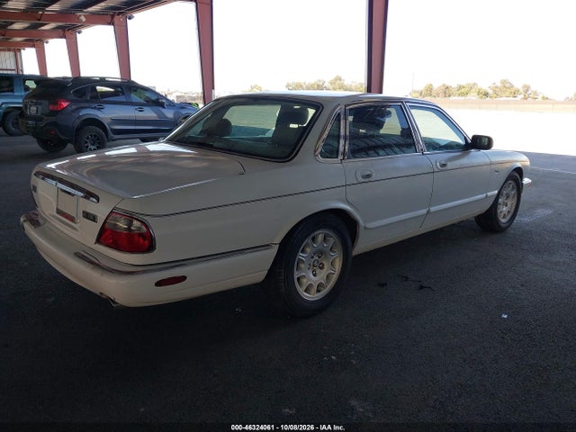 Продаж на аукціоні авто 1998 Jaguar Xj8, vin: SAJHX1247WC820072, номер лоту: 46324061
