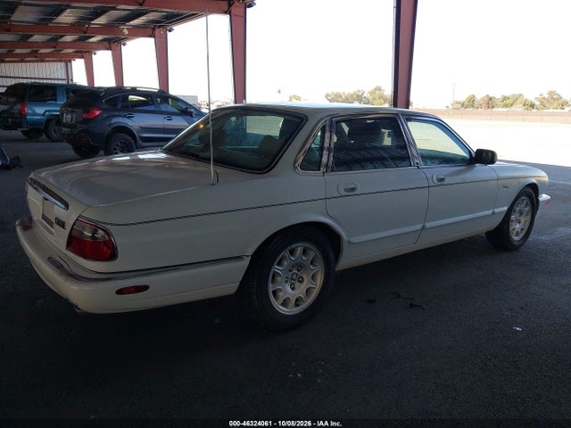 Продаж на аукціоні авто 1998 Jaguar Xj8, vin: SAJHX1247WC820072, номер лоту: 46324061