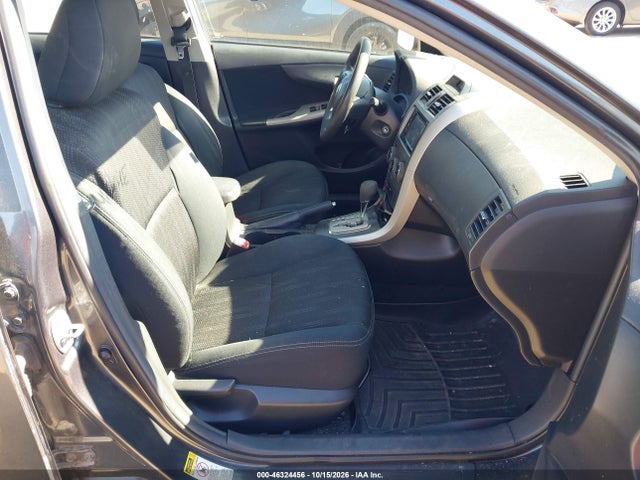 46324456 :رقم المزاد ، 2T1BU4EE2CC811060 vin ، 2012 Toyota Corolla S مزاد بيع