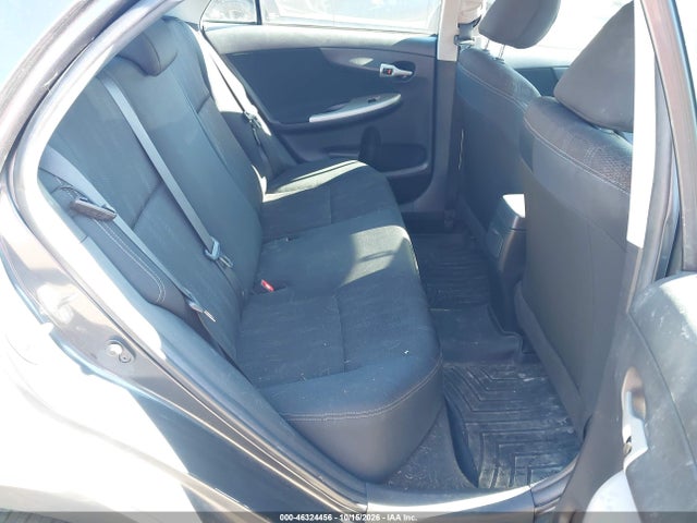 46324456 :رقم المزاد ، 2T1BU4EE2CC811060 vin ، 2012 Toyota Corolla S مزاد بيع