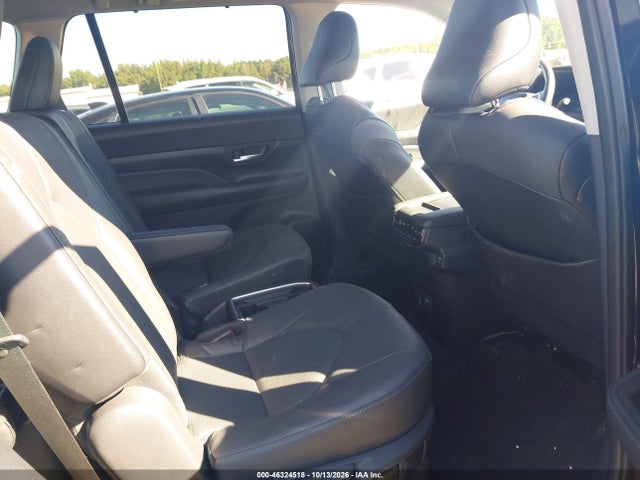 46324518 :رقم المزاد ، 5TDAAAB51RS064817 vin ، 2024 Toyota Grand Highlander Platinum مزاد بيع