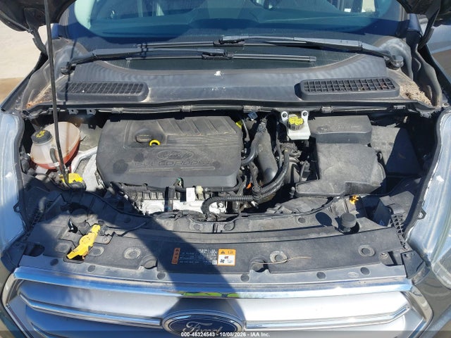 46324543 :رقم المزاد ، 1FMCU9JD2HUD38832 vin ، 2017 Ford Escape Titanium مزاد بيع