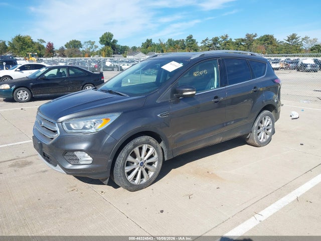 46324543 :رقم المزاد ، 1FMCU9JD2HUD38832 vin ، 2017 Ford Escape Titanium مزاد بيع
