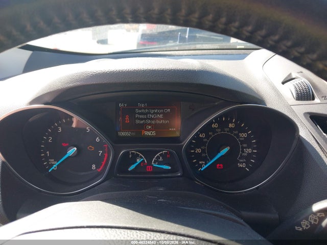 46324543 :رقم المزاد ، 1FMCU9JD2HUD38832 vin ، 2017 Ford Escape Titanium مزاد بيع