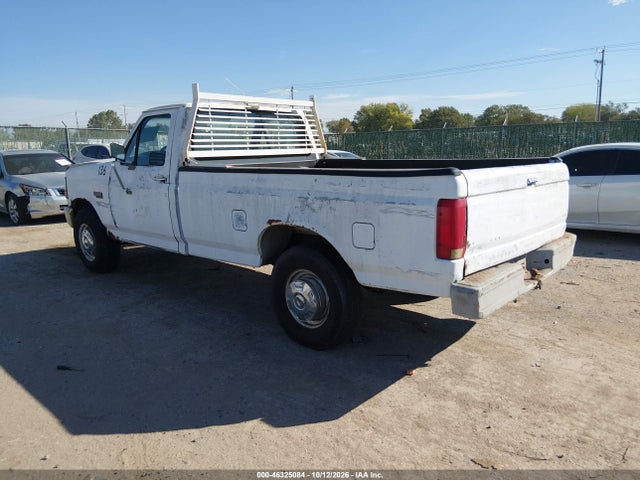 46325084 :رقم المزاد ، 1FTHF25M7NNA05893 vin ، 1992 Ford F250 مزاد بيع
