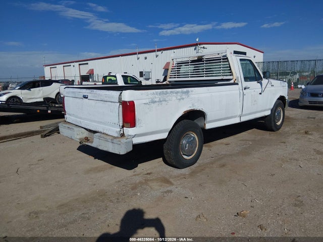 46325084 :رقم المزاد ، 1FTHF25M7NNA05893 vin ، 1992 Ford F250 مزاد بيع