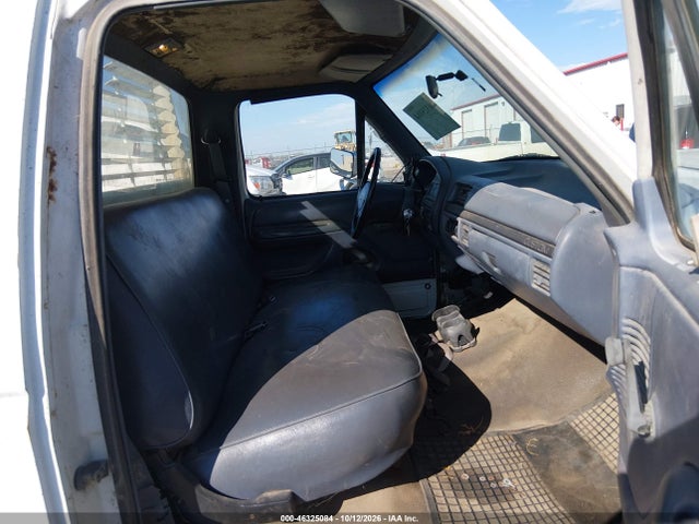 46325084 :رقم المزاد ، 1FTHF25M7NNA05893 vin ، 1992 Ford F250 مزاد بيع