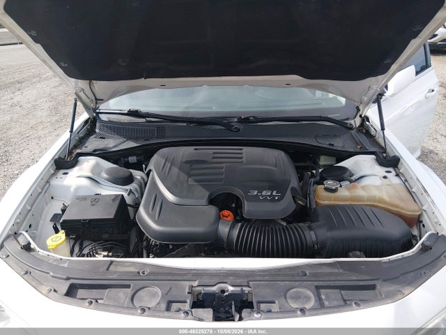 Aukcja sprzedaży 2016 Chrysler 300 Limited, vin: 2C3CCAAG4GH156316, numer aukcji: 46325278