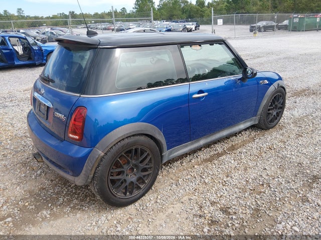 46325357 :رقم المزاد ، WMWRE33415TD98608 vin ، 2005 Mini Cooper S مزاد بيع