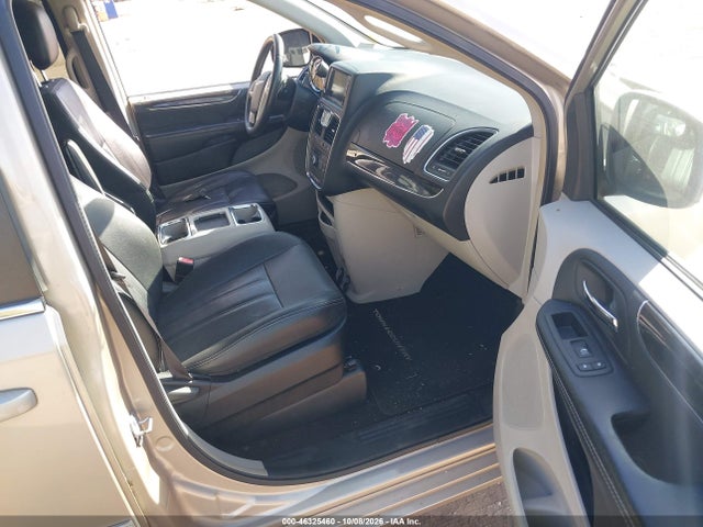 46325460 :رقم المزاد ، 2C4RC1BG8GR229024 vin ، 2016 Chrysler Town & Country Touring مزاد بيع