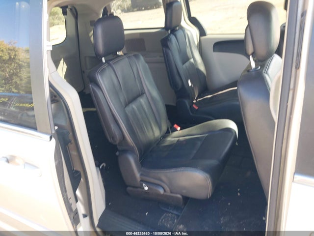 46325460 :رقم المزاد ، 2C4RC1BG8GR229024 vin ، 2016 Chrysler Town & Country Touring مزاد بيع
