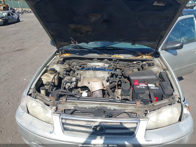 46325510 :رقم المزاد ، 4T1BG22K9YU645471 vin ، 2000 Toyota Camry Le مزاد بيع