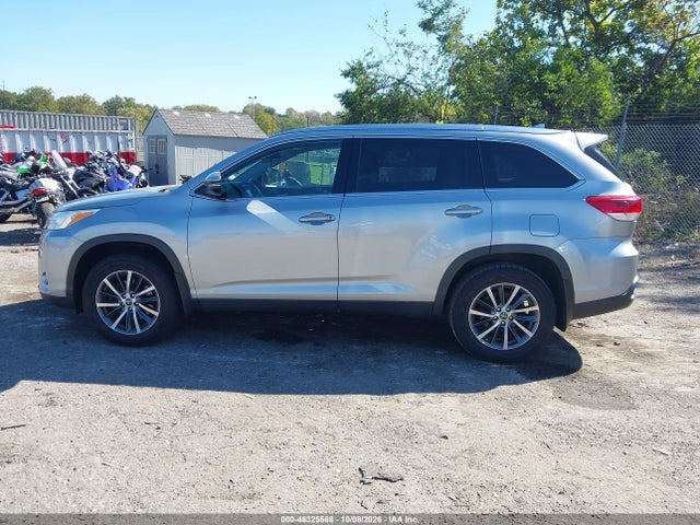 2019 Toyota Highlander Xle მანქანა იყიდება აუქციონზე, vin: 5TDJZRFH0KS576957, აუქციონის ნომერი: 46325568