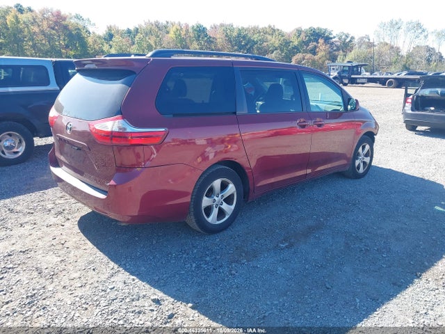 Продажа на аукционе авто 2015 Toyota Sienna Le, vin: 5TDKK3DC3FS557936, номер лота: 46325611