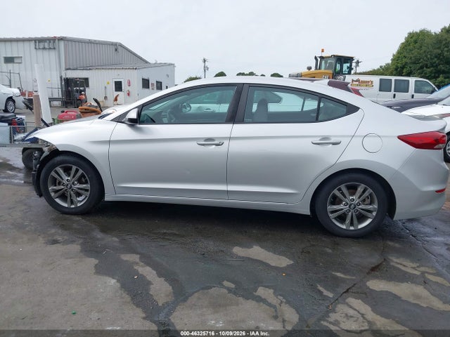 46325716 :رقم المزاد ، 5NPD84LF1JH250756 vin ، 2018 Hyundai Elantra Sel مزاد بيع