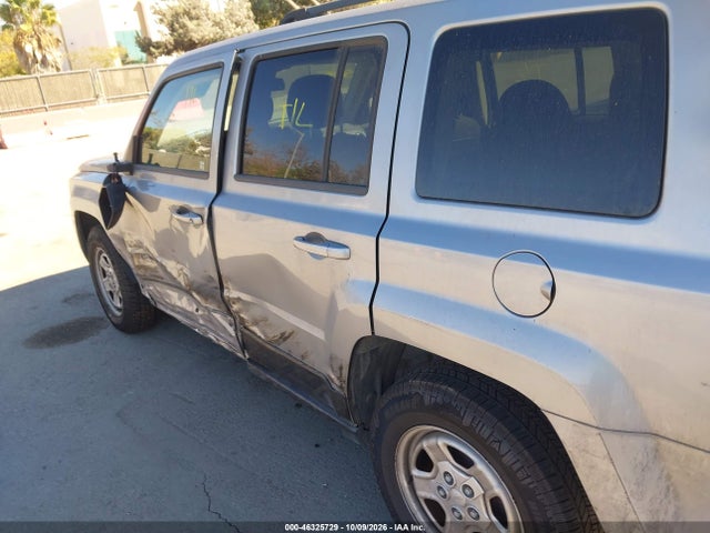 1C4NJPBA8HD115256 Jeep Patriot Sport Fwd