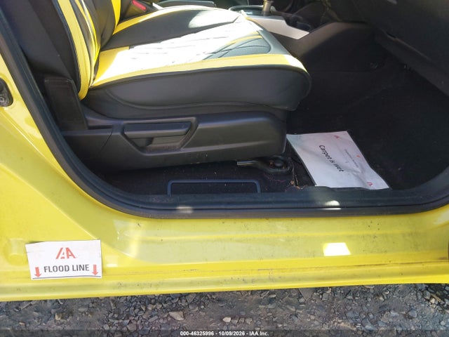 46325996 :رقم المزاد ، JHMGK5H54GX002338 vin ، 2016 Honda Fit Lx مزاد بيع