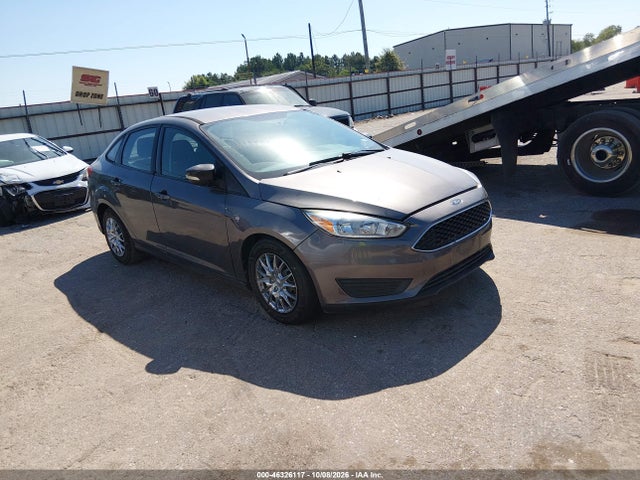 46326117 :رقم المزاد ، 1FADP3F2XJL212868 vin ، 2018 Ford Focus Se مزاد بيع
