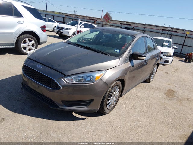 46326117 :رقم المزاد ، 1FADP3F2XJL212868 vin ، 2018 Ford Focus Se مزاد بيع