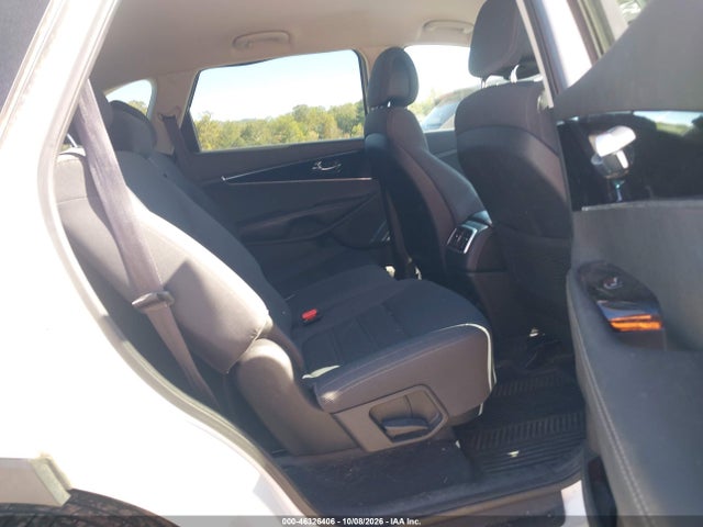 Продажа на аукционе авто 2016 Kia Sorento 3.3l Lx, vin: 5XYPGDA59GG027407, номер лота: 46326406