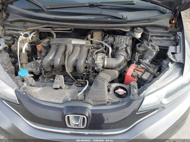 46326432 :رقم المزاد ، 3HGGK5H8XFM772285 vin ، 2015 Honda Fit Ex/ex-l مزاد بيع