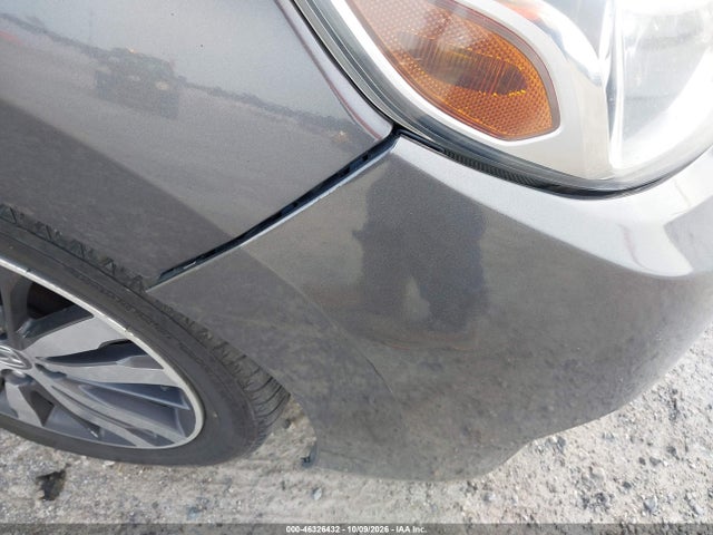 46326432 :رقم المزاد ، 3HGGK5H8XFM772285 vin ، 2015 Honda Fit Ex/ex-l مزاد بيع