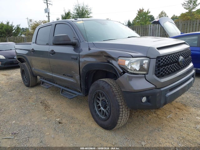 Продаж на аукціоні авто 2018 Toyota Tundra Sr5 5.7l V8, vin: 5TFDY5F10JX708281, номер лоту: 46326630