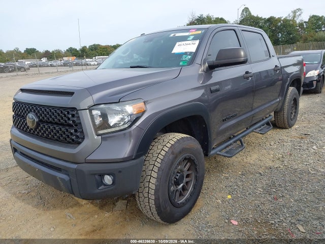 Продаж на аукціоні авто 2018 Toyota Tundra Sr5 5.7l V8, vin: 5TFDY5F10JX708281, номер лоту: 46326630