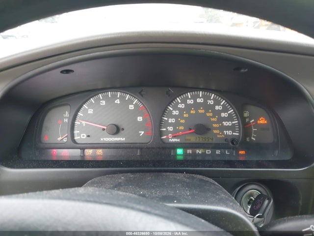 46326690 :رقم المزاد ، JT3GN86RX20229250 vin ، 2002 Toyota 4runner Sr5 V6 مزاد بيع