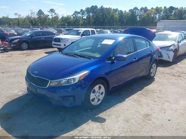 KIA FORTE LX 2017 3KPFK4A75HE093821 Image 2
