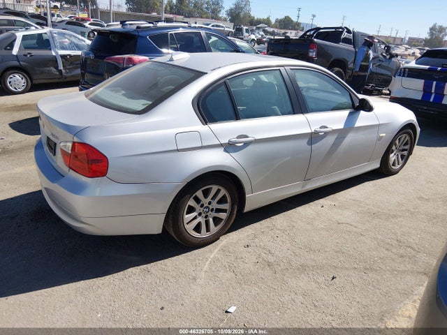 Продажа на аукционе авто 2007 Bmw 328i, vin: WBAVA33537KX71382, номер лота: 46326705
