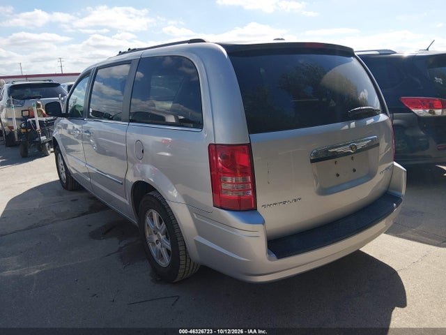 46326723 :رقم المزاد ، 2A4RR5D14AR155780 vin ، 2010 Chrysler Town & Country Touring مزاد بيع