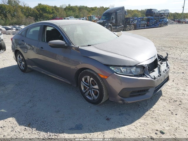 Auction sale of the 2017 Honda Civic Lx, vin: 19XFC2F5XHE007721, lot number: 46326876
