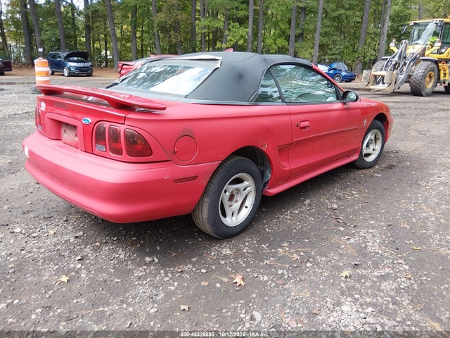 46326895 :رقم المزاد ، 1FALP4446TF156967 vin ، 1996 Ford Mustang مزاد بيع