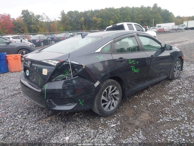 Продажа на аукционе авто 2018 Honda Civic Ex, vin: 19XFC2F76JE204716, номер лота: 46326915