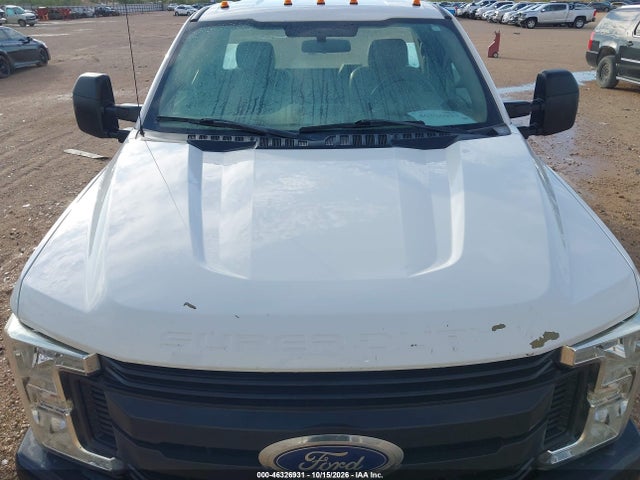 46326931 :رقم المزاد ، 1FDRF3G69JEC69602 vin ، 2018 Ford F-350 Chassis Xl مزاد بيع