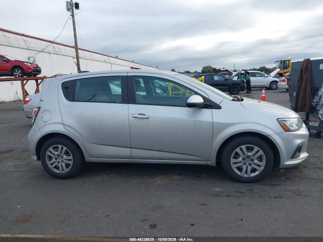 Chevrolet Sonic Lt Auto 2019 1G1JG6SB6K4137420 Image 13
